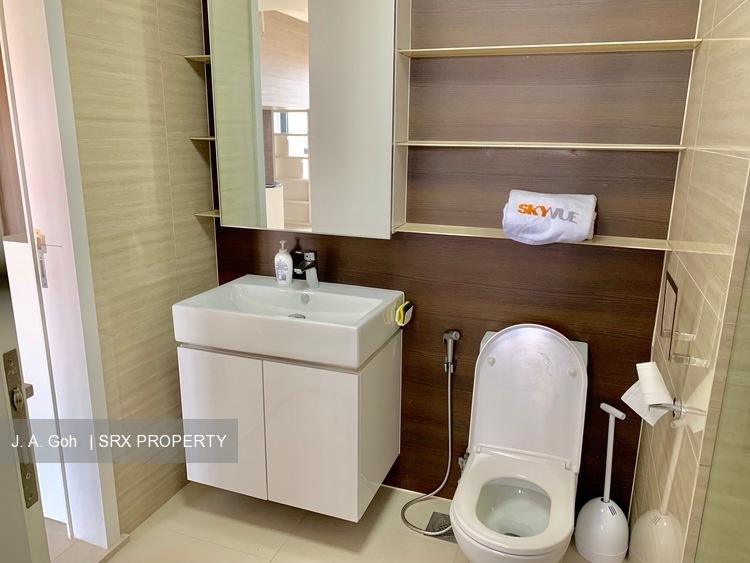 Sky Vue (D20), Condominium #213589291